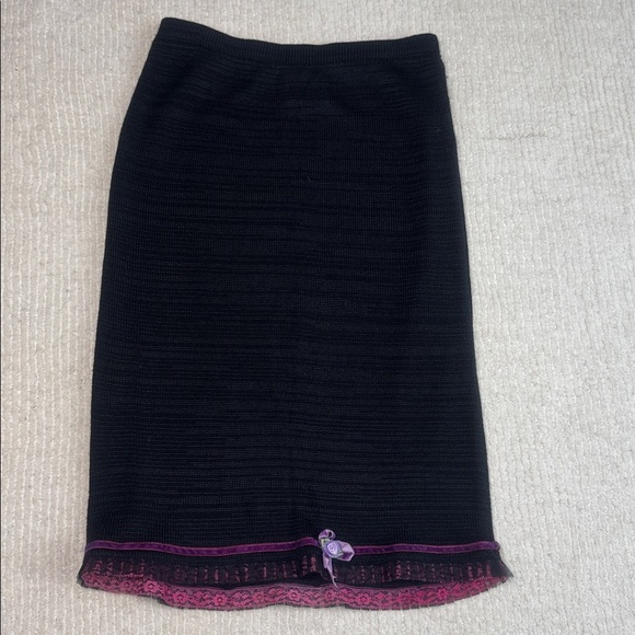 Beverly Mehl Black Knitted Skirt with Pink Lace Trim S - Picture 2 of 4